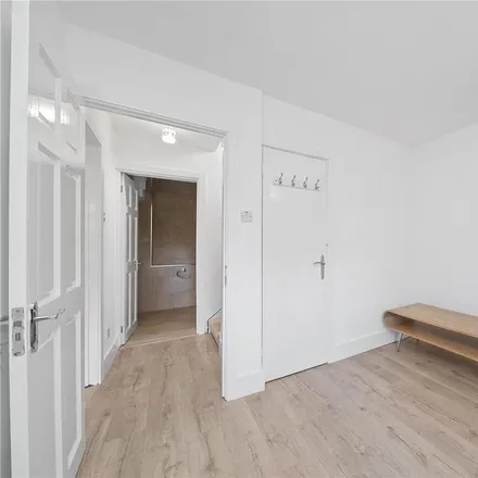 Image 4 - Abbots Terrace, London, N8 9DY, United Kingdom - Apartment for rent