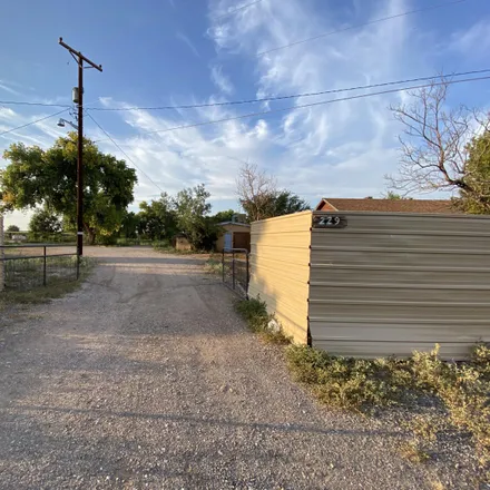 Image 1 - 229 Edeal Road, Los Lunas, NM 87031, USA - House for sale