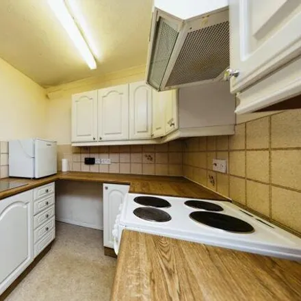 Image 3 - Beckenham Road, London, BR4 0QT, United Kingdom - Apartment for sale