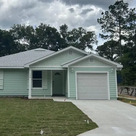 Buy this 3 bed house on 130 John Street in Putnam County, FL 32640