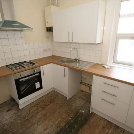 Rent this 2 bed apartment on Beedell Avenue in Southend-on-Sea, SS0 9EN