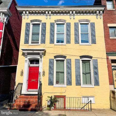 Buy this 5 bed townhouse on 262 South Potomac Street in Hagerstown, MD 21740