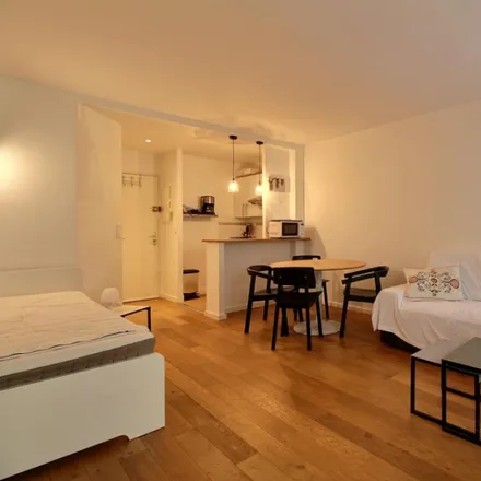 Image 3 - 29 Rue Lauriston, 75116 Paris, France - Apartment for rent