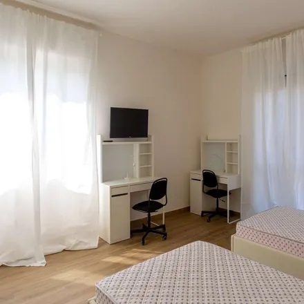 Image 2 - Viale San Gimignano, 20147 Milan MI, Italy - Room for rent