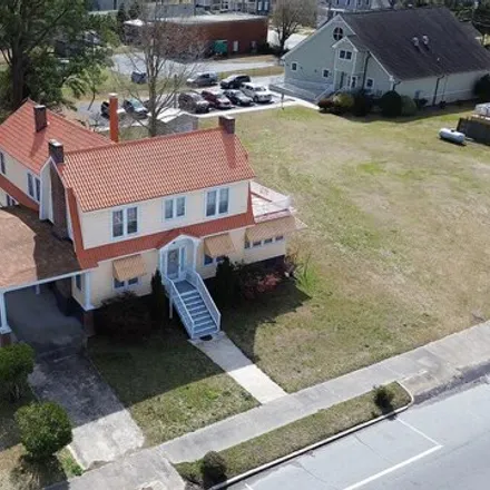 Buy this 4 bed house on 358 Pamlico Street in Belhaven, NC 27810