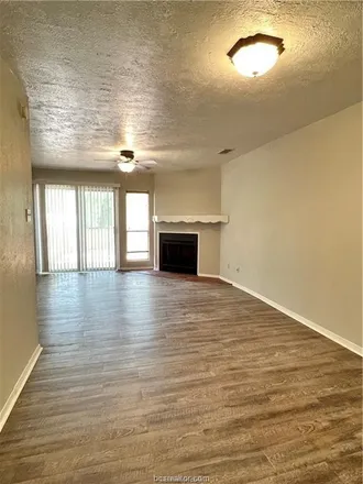Image 3 - 4309 College Main Street, Bryan, TX 77801, USA - Townhouse for rent