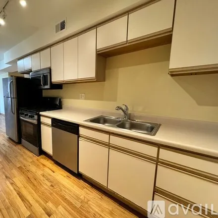 Rent this 4 bed apartment on 4929 N Kedzie Ave