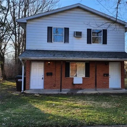 Buy this 4 bed house on 221 East Third Street in Xenia, OH 45385