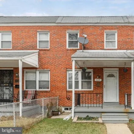 Image 2 - 824 Glenwood Avenue, Baltimore, MD 21212, USA - House for sale