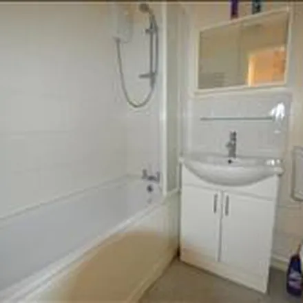 Image 6 - Redford Close, London, TW13 4TF, United Kingdom - Apartment for rent