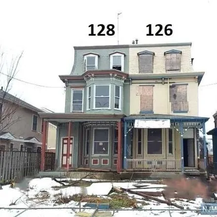 Image 2 - 137 State Street, Camden, NJ 08102, USA - House for sale