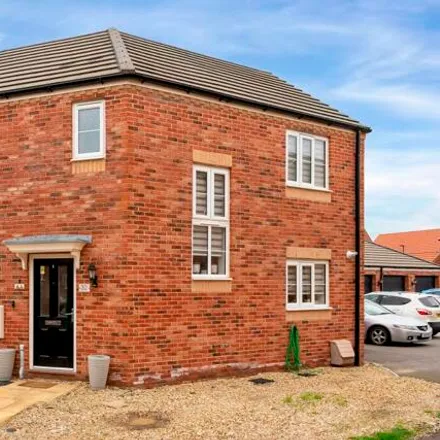 Buy this 3 bed house on York Road in Bourne, PE10 0ZF