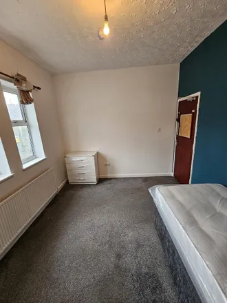 Image 5 - Red Cow, High Street, Smethwick, B66 3NL, United Kingdom - Apartment for rent