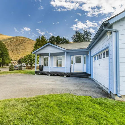 Buy this 3 bed house on 3260 Flowing Wells Drive in Hailey, ID 83333