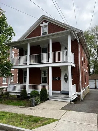 Rent this 2 bed apartment on 526 High Street in Middletown, CT 06457