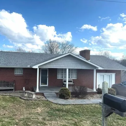 Image 1 - Ridge Street, Russell, Greenup County, KY 41169, USA - House for sale