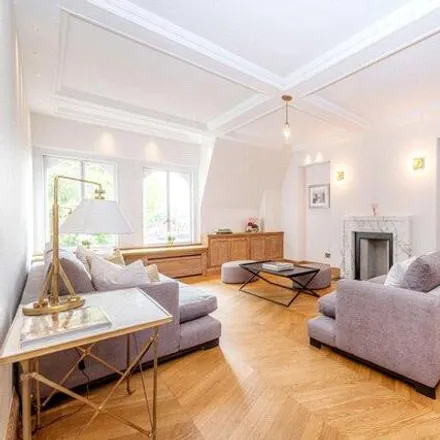 Buy this 2 bed house on Mint in 2 North Terrace, London