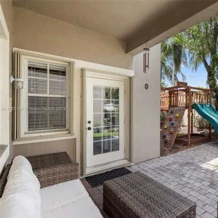 Image 7 - 642 Northwest 127th Avenue, Coral Springs, FL 33071, USA - House for sale