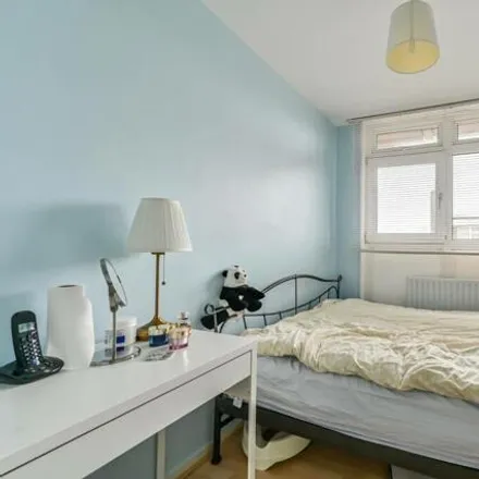Image 4 - Chute House, Stockwell Park Road, Stockwell Park, London, SW9 0UX, United Kingdom - Apartment for sale