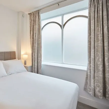 Rent this 2 bed apartment on Caernarfon in LL55 1RN, United Kingdom