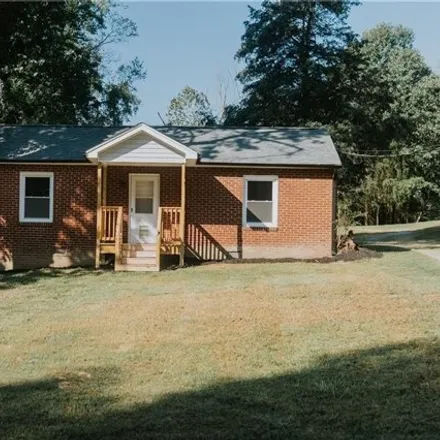 Image 2 - Carver Park Road, Thomasville, NC 27360, USA - House for sale