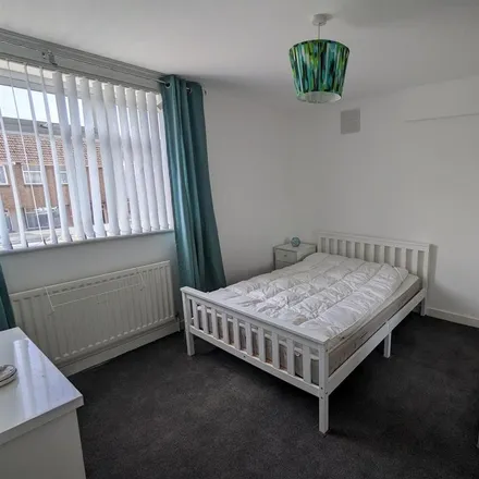 Rent this 1 bed room on Pinkwell Lane in London, UB3 1PJ