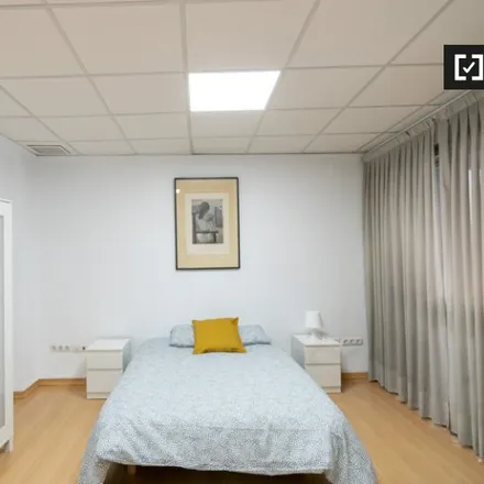 Image 3 - Party Fiesta, Carrer de Sant Vicent Màrtir, 46002 Valencia, Spain - Room for rent