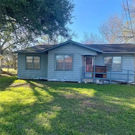 Buy this 3 bed house on 2114 Horn Road in Bay City, TX 77414