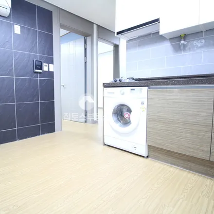 Image 3 - 서울특별시 강남구 논현동 270-2 - Apartment for rent