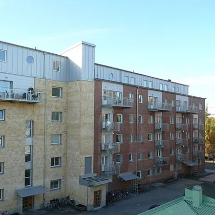 Rent this 3 bed apartment on P-hus Karpen in Sandviksgatan, 972 33 Luleå