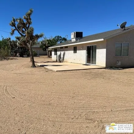 Image 2 - 7221 Rubidoux Ave, Yucca Valley, California, 92284 - House for sale
