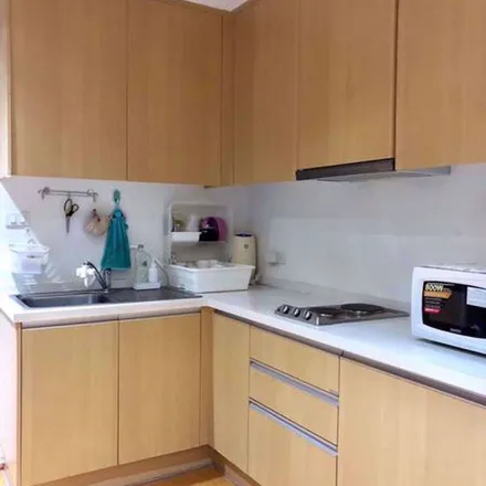 Rent this 1 bed apartment on MaxValue in Phaya Thai Road, Ratchathewi District
