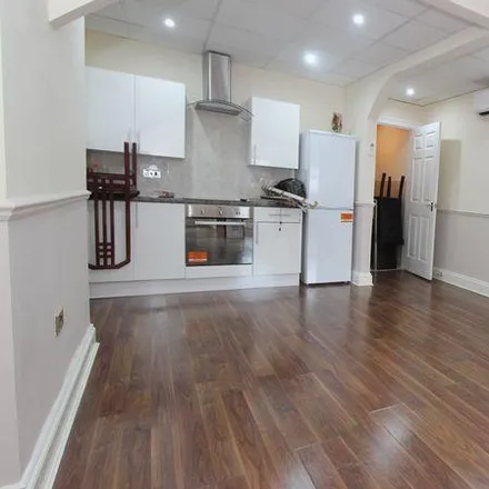 Rent this 2 bed apartment on Osborne Road in London, N13 5XG