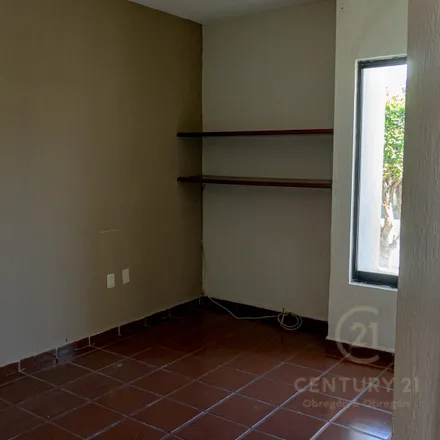 Rent this studio house on Privada Santa Engracia in El Campanario, 37125 León