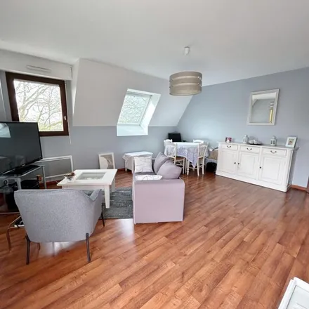 Rent this 2 bed apartment on 19 Avenue Georges Clemenceau in 59130 Lambersart, France