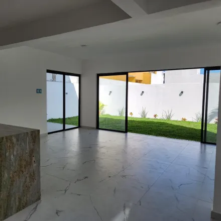 Buy this studio house on Coppel in Ignacio de la Llave Ave. 70, 95270 Alvarado