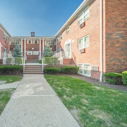 Buy this 1 bed condo on 199 North Beverwyck Road in Lake Hiawatha, Parsippany-Troy Hills