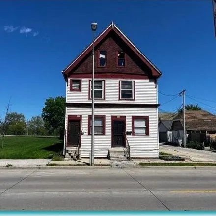 Buy this studio house on 2022A North 20th Street in Milwaukee, WI 53206