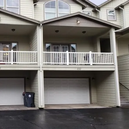 Buy this 2 bed townhouse on 276 Hiatt Lane in Central Point, OR 97502