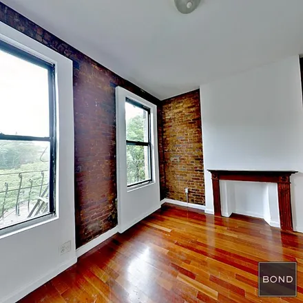 Image 2 - 7 Carmine Street, New York, NY 10014, USA - Apartment for rent