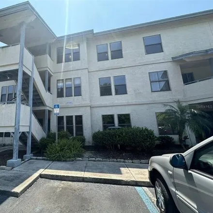 Buy this 2 bed condo on 5675 San Juan Avenue in Hyde Park, Jacksonville