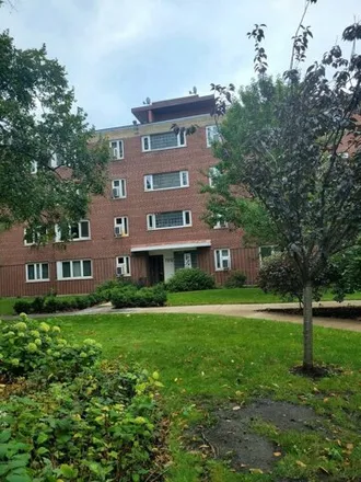 Buy this 2 bed condo on 7210 North Harlem Avenue in Oak Park, IL 60402