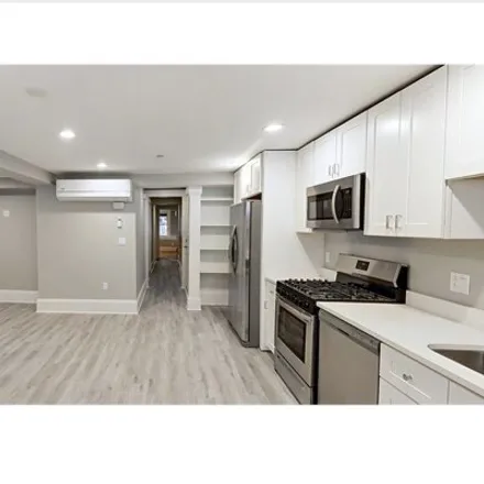 Image 1 - 190 Kelton Street, Boston, MA 02134, USA - Apartment for rent