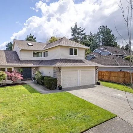 Buy this 3 bed house on 19634 Southwest 56th Court in Tualatin, OR 97062