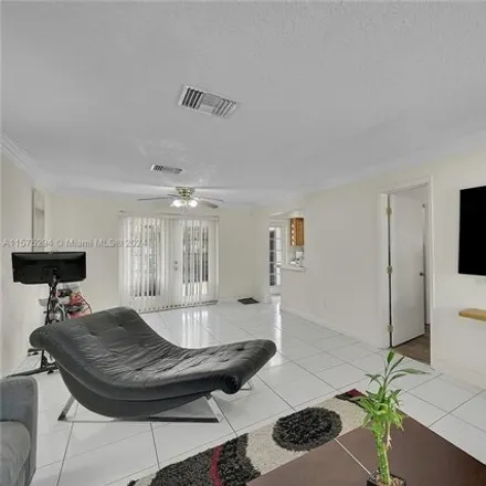 Image 7 - 2782 Southwest 8th Street, Fort Lauderdale, FL 33312, USA - House for sale