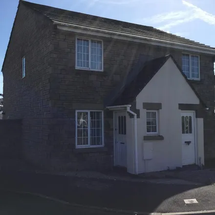 Rent this 2 bed duplex on Heol-y-Fro in Llantwit Major, CF61 2SA