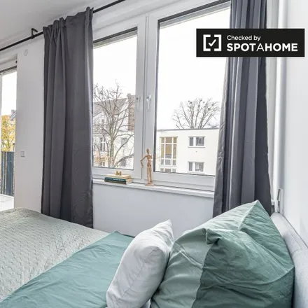 Rent this 5 bed room on Charlottenbrunner Straße 45 in 14193 Berlin, Germany