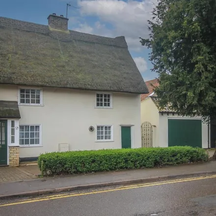 Rent this 3 bed duplex on Jackson Cox Opticians in 30a Woollards Lane, Great Shelford