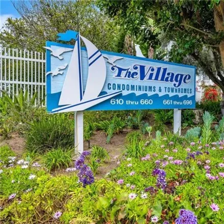 Image 1 - 640 The Village, Redondo Beach, CA 90277, USA - Condo for sale