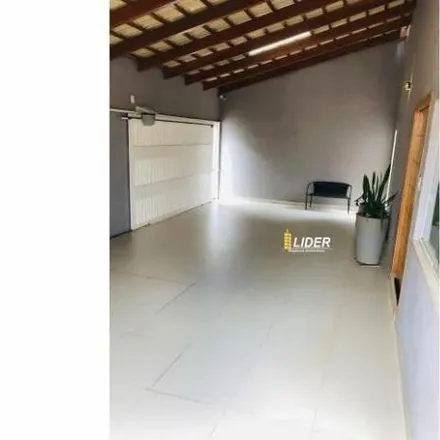 Buy this 3 bed house on Rua Neuza Magnino Cardoso in Residencial Gramado, Uberlândia - MG